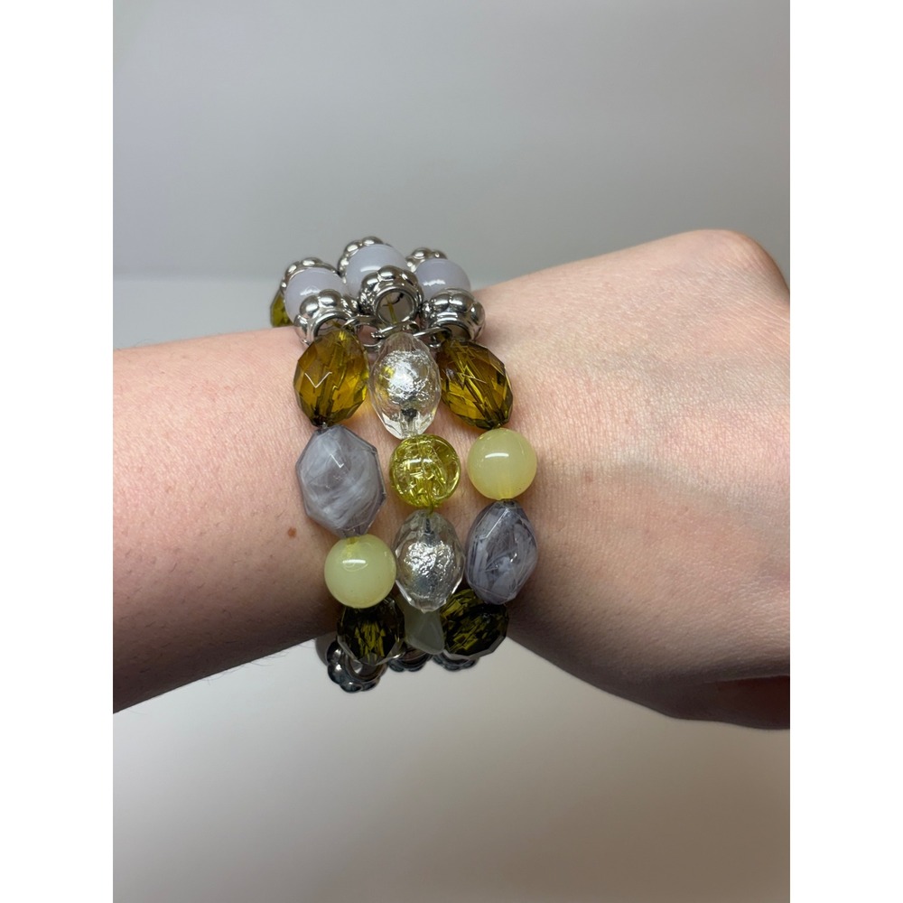 Multi-Strand Beaded Stretch Bracelet Olive Green‎ Grey Cream Silver Tone